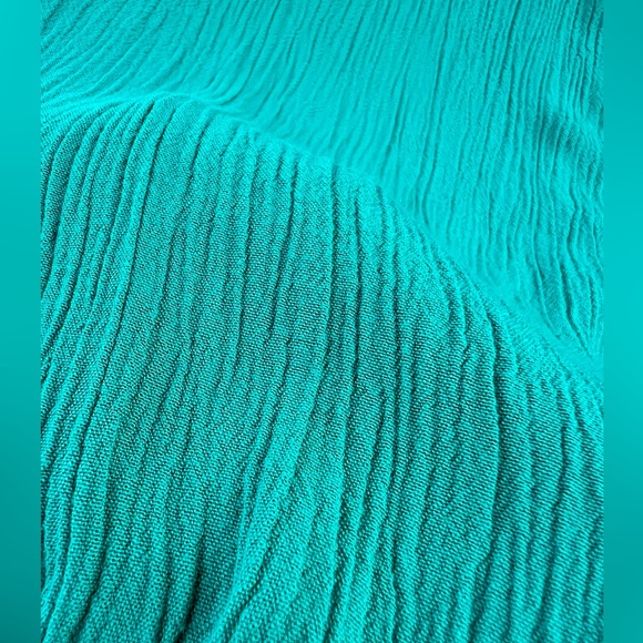 Lilly Pulitzer jade green blouse (similar to Elsa style) - Picture 2 of 2